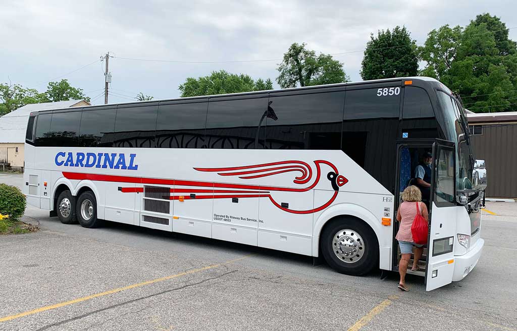 Cardinal Buses Motorcoach